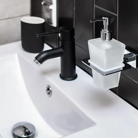 Prince Studio By Renters *